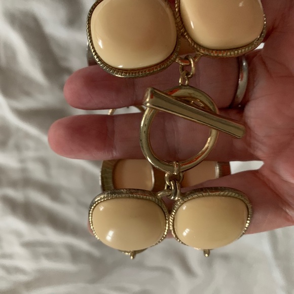 Banana Republic Metal and Cream Bracelet - Picture 3 of 4